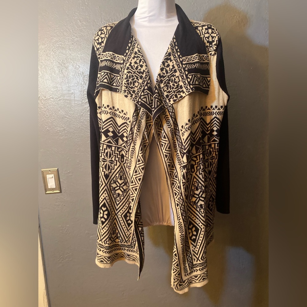 Lucky Brand Black and Cream Patterned Cardigan